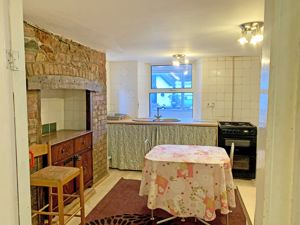 Annex Kitchen- click for photo gallery